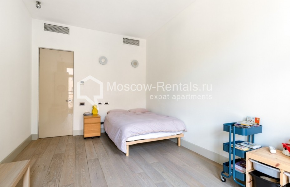 Photo #13 5-room (4 BR) apartment for <a href="http://moscow-rentals.ru/en/articles/long-term-rent" target="_blank">a long-term</a> rent
 in Russia, Moscow, Pechatnikov lane, 12