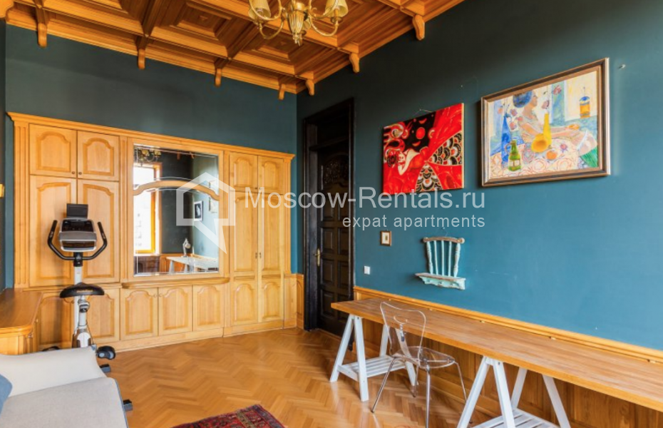 Photo #13 7-room (6 BR) apartment for <a href="http://moscow-rentals.ru/en/articles/long-term-rent" target="_blank">a long-term</a> rent
 in Russia, Moscow, Zhukovskogo str, 5