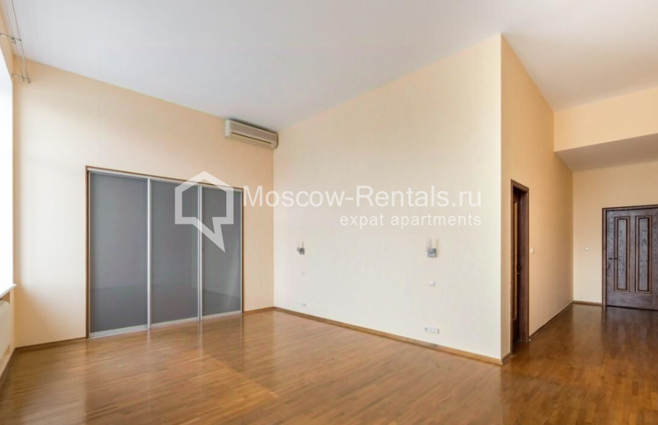 Photo #9 5-room (4 BR) apartment for <a href="http://moscow-rentals.ru/en/articles/long-term-rent" target="_blank">a long-term</a> rent
 in Russia, Moscow, Znamenka str, 8/13