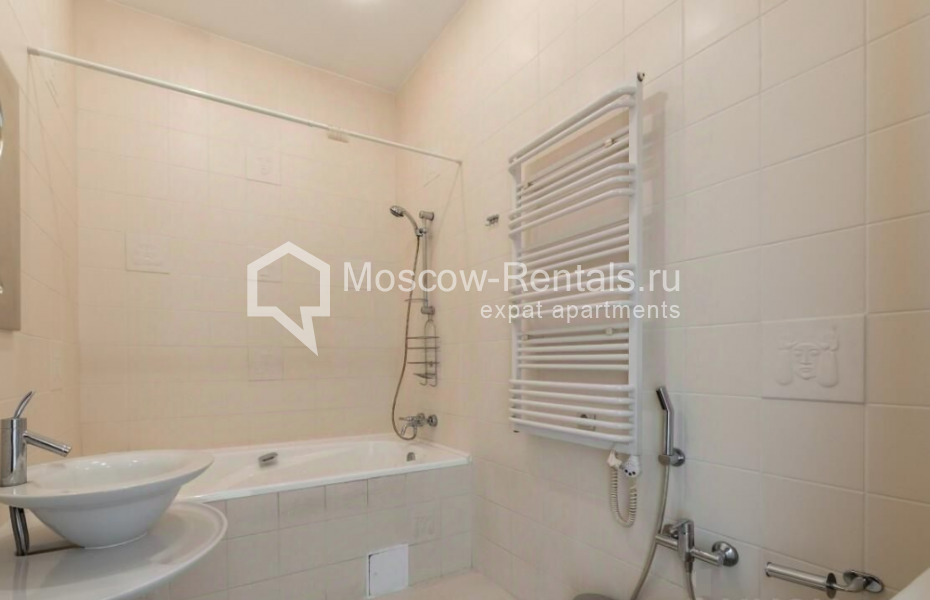 Photo #10 5-room (4 BR) apartment for <a href="http://moscow-rentals.ru/en/articles/long-term-rent" target="_blank">a long-term</a> rent
 in Russia, Moscow, Znamenka str, 8/13