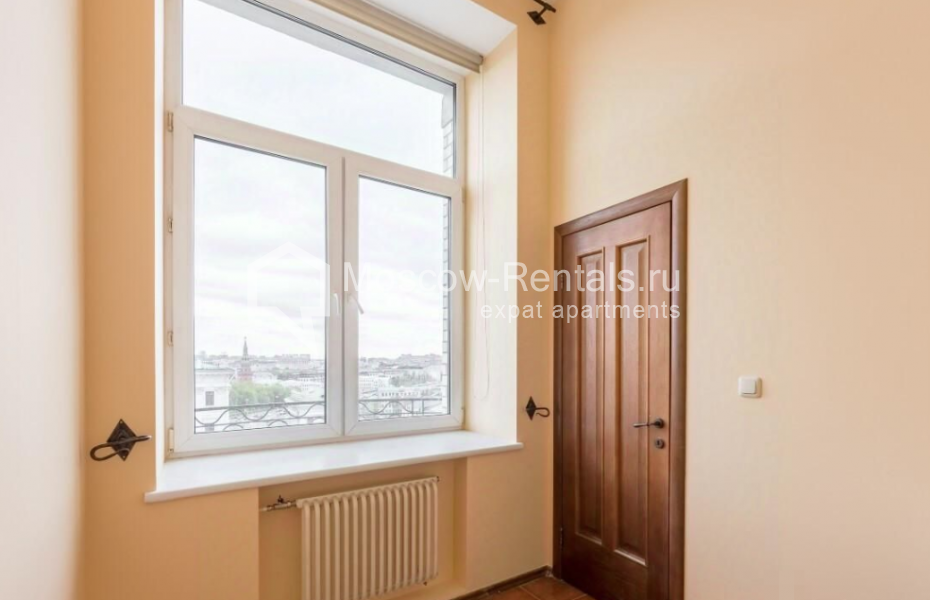 Photo #16 5-room (4 BR) apartment for <a href="http://moscow-rentals.ru/en/articles/long-term-rent" target="_blank">a long-term</a> rent
 in Russia, Moscow, Znamenka str, 8/13