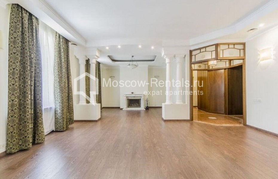 Photo #1 7-room (6 BR) apartment for <a href="http://moscow-rentals.ru/en/articles/long-term-rent" target="_blank">a long-term</a> rent
 in Russia, Moscow, Petrovskyi lane, 5С1