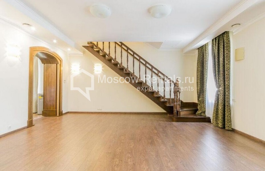 Photo #8 7-room (6 BR) apartment for <a href="http://moscow-rentals.ru/en/articles/long-term-rent" target="_blank">a long-term</a> rent
 in Russia, Moscow, Petrovskyi lane, 5С1