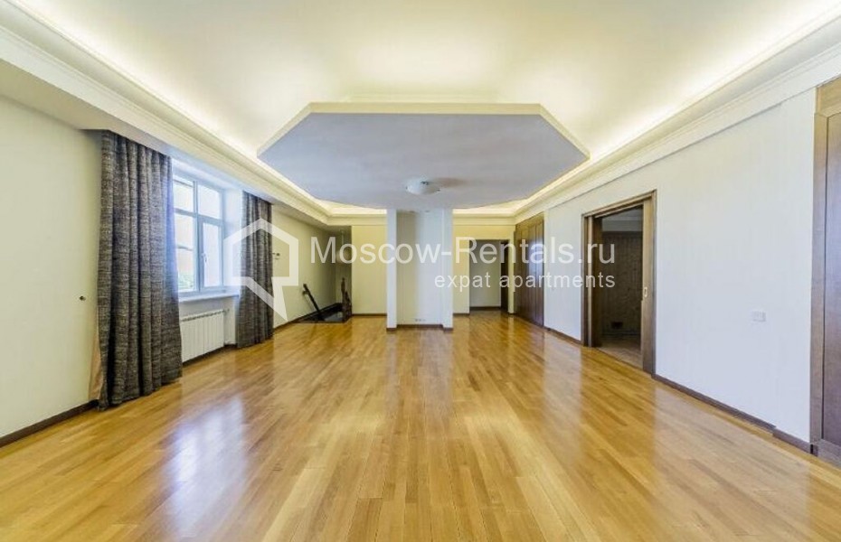 Photo #10 7-room (6 BR) apartment for <a href="http://moscow-rentals.ru/en/articles/long-term-rent" target="_blank">a long-term</a> rent
 in Russia, Moscow, Petrovskyi lane, 5С1