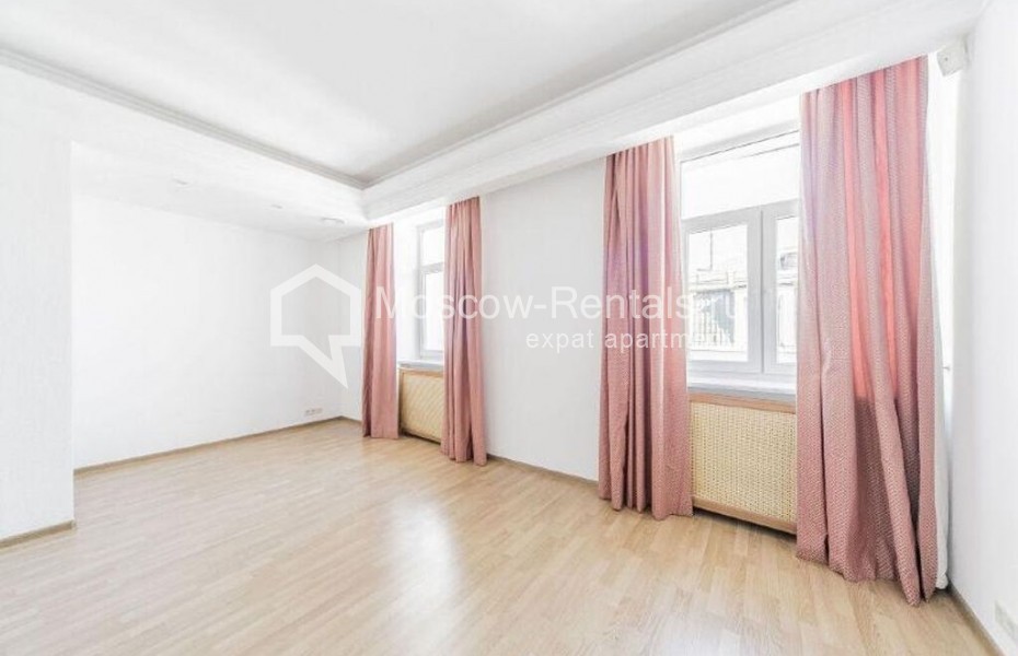 Photo #18 7-room (6 BR) apartment for <a href="http://moscow-rentals.ru/en/articles/long-term-rent" target="_blank">a long-term</a> rent
 in Russia, Moscow, Petrovskyi lane, 5С1