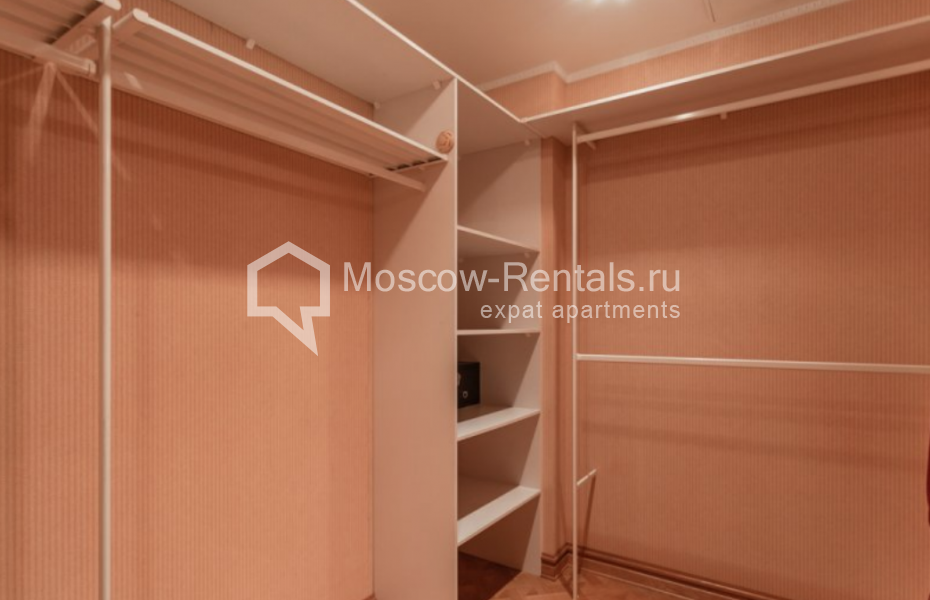 Photo #21 5-room (4 BR) apartment for <a href="http://moscow-rentals.ru/en/articles/long-term-rent" target="_blank">a long-term</a> rent
 in Russia, Moscow, 7th Rostovskyi lane, 23