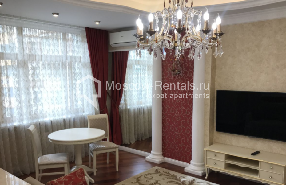 Photo #4 2-room (1 BR) apartment for <a href="http://moscow-rentals.ru/en/articles/long-term-rent" target="_blank">a long-term</a> rent
 in Russia, Moscow, Lomonosovskyi lane, 25к2
