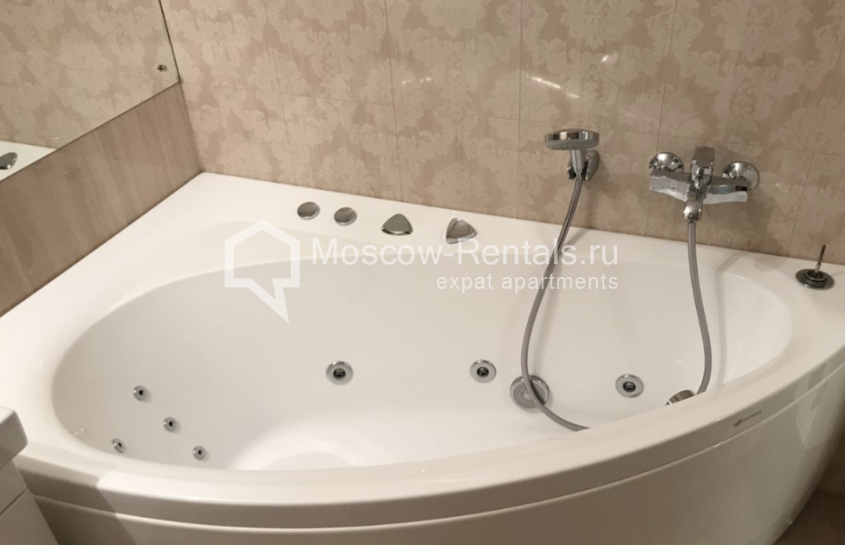 Photo #11 2-room (1 BR) apartment for <a href="http://moscow-rentals.ru/en/articles/long-term-rent" target="_blank">a long-term</a> rent
 in Russia, Moscow, Lomonosovskyi lane, 25к2