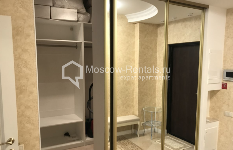 Photo #14 2-room (1 BR) apartment for <a href="http://moscow-rentals.ru/en/articles/long-term-rent" target="_blank">a long-term</a> rent
 in Russia, Moscow, Lomonosovskyi lane, 25к2