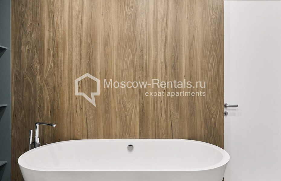Photo #22 3-room (2 BR) apartment for <a href="http://moscow-rentals.ru/en/articles/long-term-rent" target="_blank">a long-term</a> rent
 in Russia, Moscow, Sadovnicheskaya str, 80