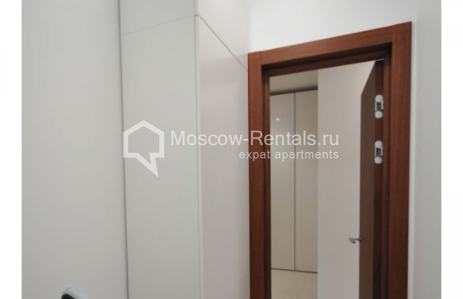 Photo #13 2-room (1 BR) apartment for <a href="http://moscow-rentals.ru/en/articles/long-term-rent" target="_blank">a long-term</a> rent
 in Russia, Moscow, Sofiiskaya emb, 34