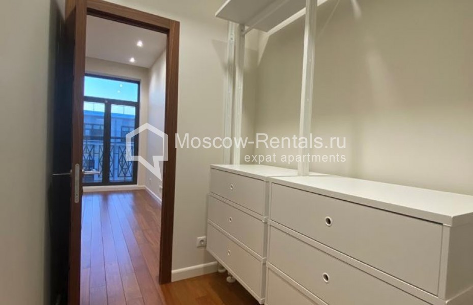 Photo #15 2-room (1 BR) apartment for <a href="http://moscow-rentals.ru/en/articles/long-term-rent" target="_blank">a long-term</a> rent
 in Russia, Moscow, Sofiiskaya emb, 34