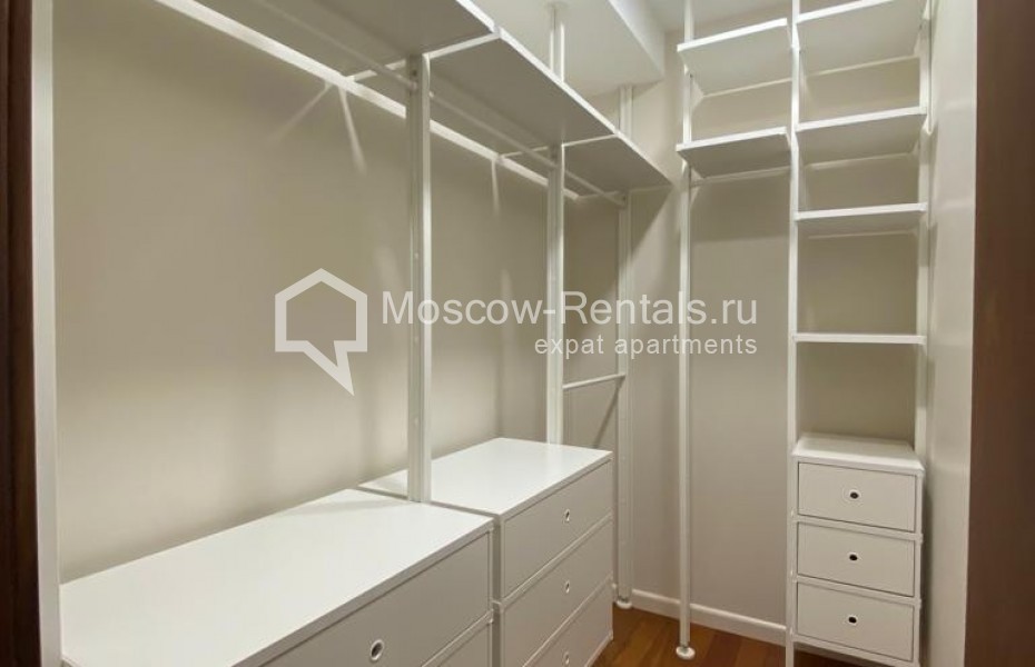 Photo #14 2-room (1 BR) apartment for <a href="http://moscow-rentals.ru/en/articles/long-term-rent" target="_blank">a long-term</a> rent
 in Russia, Moscow, Sofiiskaya emb, 34