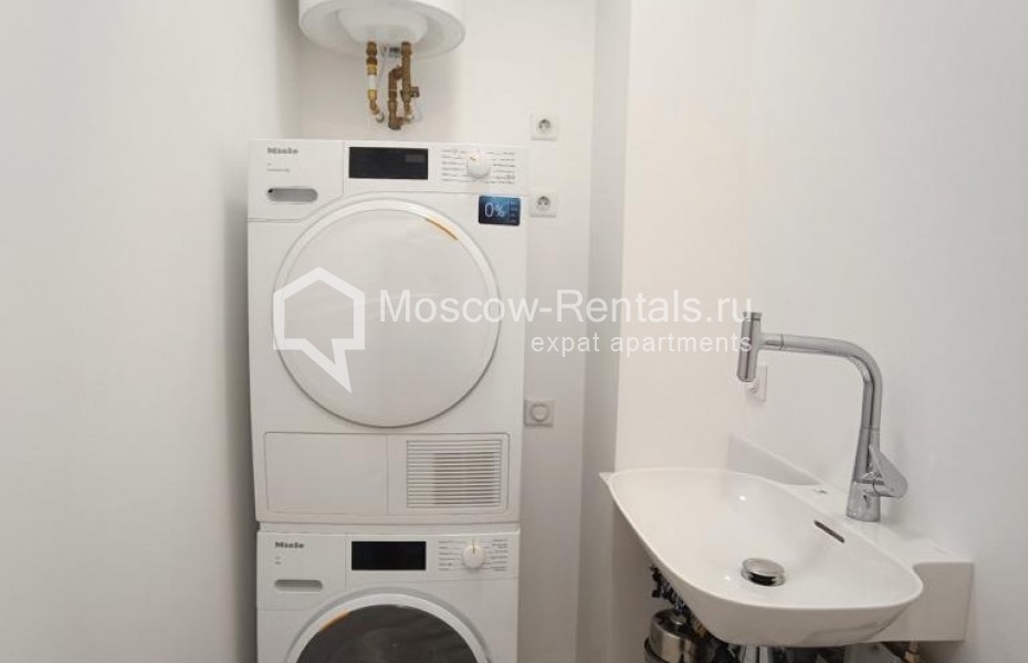 Photo #12 2-room (1 BR) apartment for <a href="http://moscow-rentals.ru/en/articles/long-term-rent" target="_blank">a long-term</a> rent
 in Russia, Moscow, Sofiiskaya emb, 34