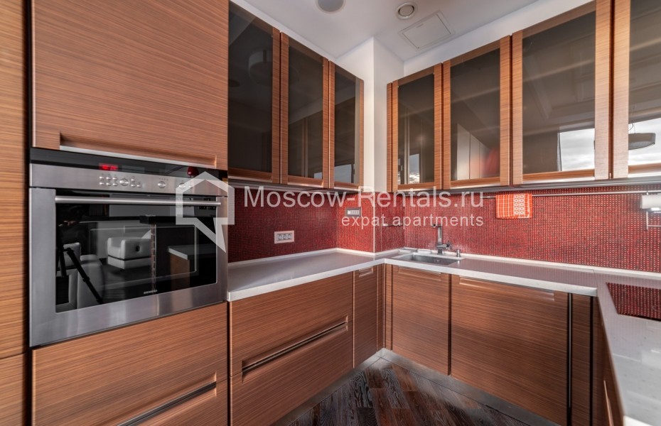 Photo #7 3-room (2 BR) apartment for <a href="http://moscow-rentals.ru/en/articles/long-term-rent" target="_blank">a long-term</a> rent
 in Russia, Moscow, Usacheva str, 2С3