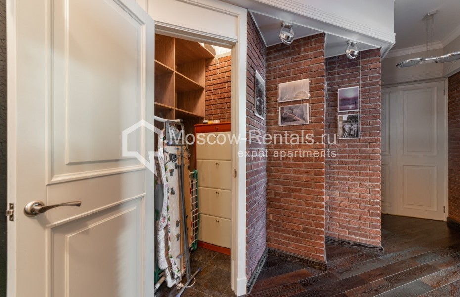 Photo #25 3-room (2 BR) apartment for <a href="http://moscow-rentals.ru/en/articles/long-term-rent" target="_blank">a long-term</a> rent
 in Russia, Moscow, Usacheva str, 2С3
