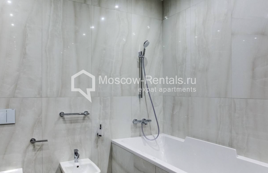 Photo #10 2-room (1 BR) apartment for <a href="http://moscow-rentals.ru/en/articles/long-term-rent" target="_blank">a long-term</a> rent
 in Russia, Moscow, New Arbat str, 32