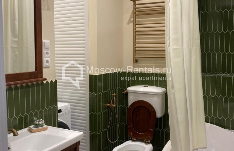 Photo #22 3-room (2 BR) apartment for <a href="http://moscow-rentals.ru/en/articles/long-term-rent" target="_blank">a long-term</a> rent
 in Russia, Moscow, B. Nikolopeskovskyi lane, 3