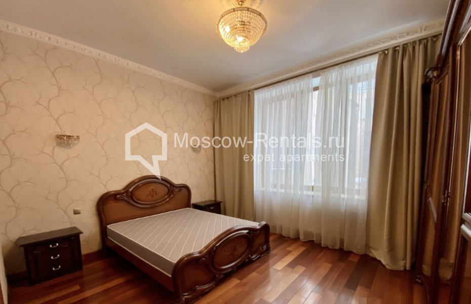 Photo #8 4-room (3 BR) apartment for <a href="http://moscow-rentals.ru/en/articles/long-term-rent" target="_blank">a long-term</a> rent
 in Russia, Moscow, Starokonushennyi lane, 36С2