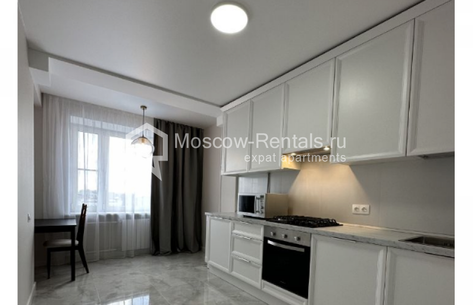 Photo #1 3-room (2 BR) apartment for <a href="http://moscow-rentals.ru/en/articles/long-term-rent" target="_blank">a long-term</a> rent
 in Russia, Moscow, Vorotnikovskyi lane, 2/11