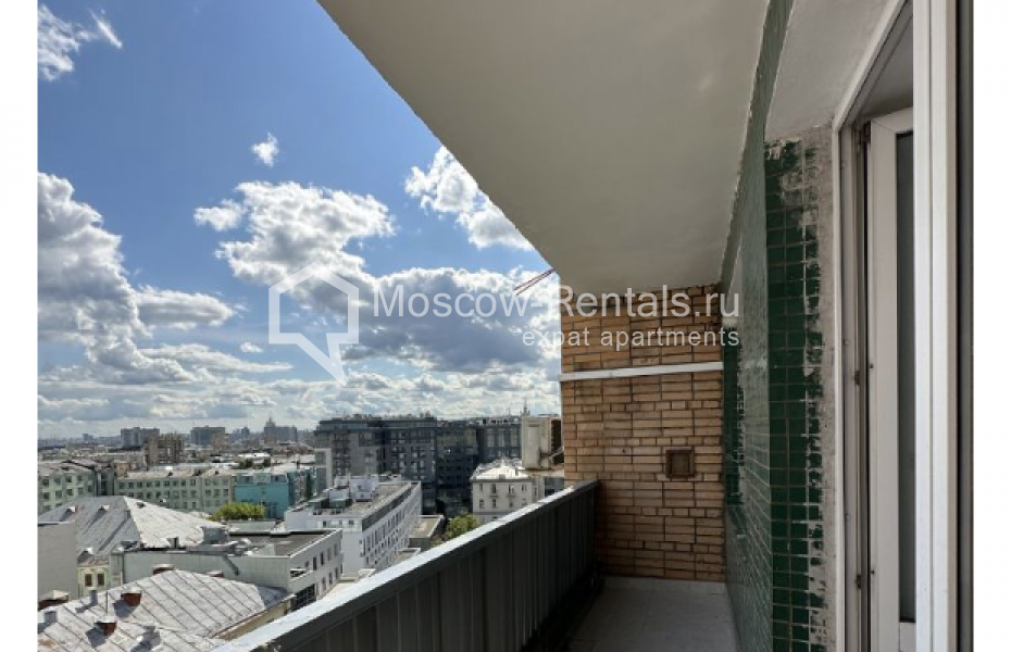Photo #20 3-room (2 BR) apartment for <a href="http://moscow-rentals.ru/en/articles/long-term-rent" target="_blank">a long-term</a> rent
 in Russia, Moscow, Vorotnikovskyi lane, 2/11