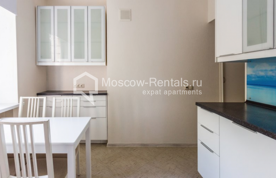 Photo #1 3-room (2 BR) apartment for <a href="http://moscow-rentals.ru/en/articles/long-term-rent" target="_blank">a long-term</a> rent
 in Russia, Moscow, Ermolaevskyi lane, 21