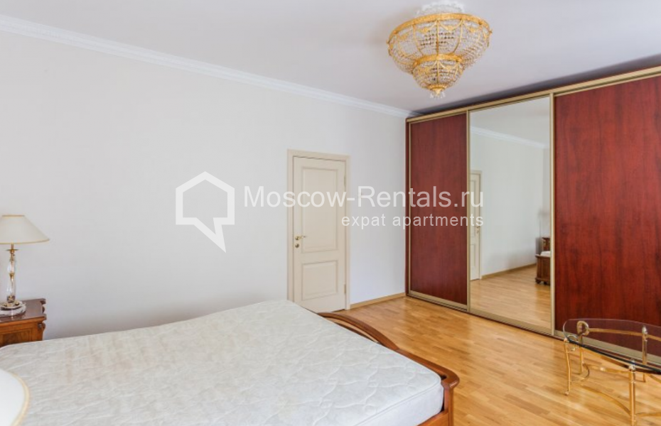 Photo #4 3-room (2 BR) apartment for <a href="http://moscow-rentals.ru/en/articles/long-term-rent" target="_blank">a long-term</a> rent
 in Russia, Moscow, Ermolaevskyi lane, 21