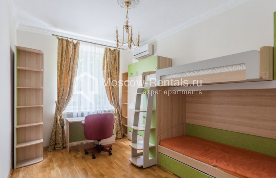 Photo #6 3-room (2 BR) apartment for <a href="http://moscow-rentals.ru/en/articles/long-term-rent" target="_blank">a long-term</a> rent
 in Russia, Moscow, Ermolaevskyi lane, 21