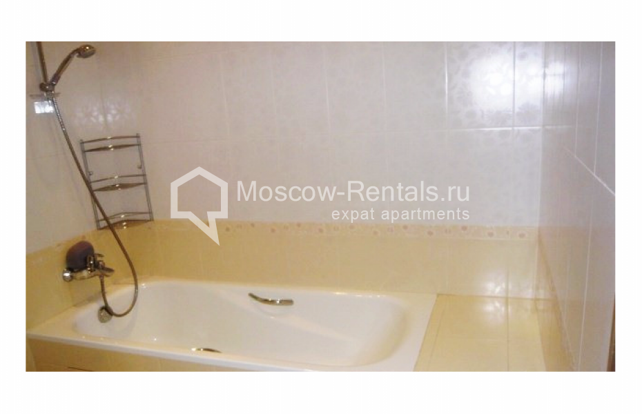 Photo #14 3-room (2 BR) apartment for <a href="http://moscow-rentals.ru/en/articles/long-term-rent" target="_blank">a long-term</a> rent
 in Russia, Moscow, Malaya Kaluzhskaya str, 8
