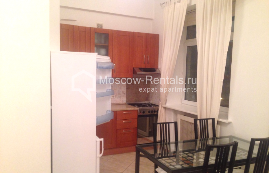 Photo #6 3-room (2 BR) apartment for <a href="http://moscow-rentals.ru/en/articles/long-term-rent" target="_blank">a long-term</a> rent
 in Russia, Moscow, Malaya Kaluzhskaya str, 8