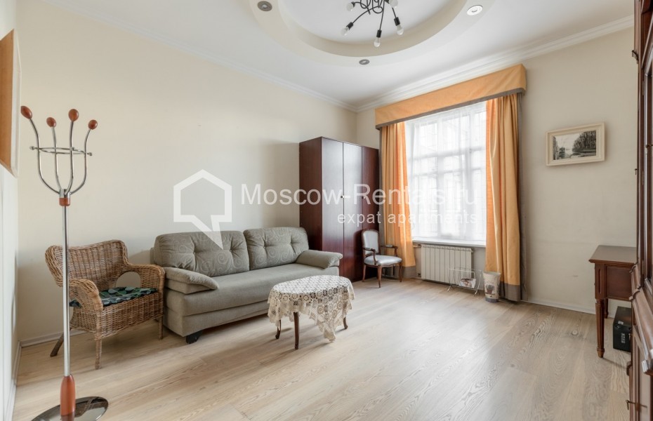 Photo #5 4-room (3 BR) apartment for <a href="http://moscow-rentals.ru/en/articles/long-term-rent" target="_blank">a long-term</a> rent
 in Russia, Moscow, Vorotnikovskyi lane, 4