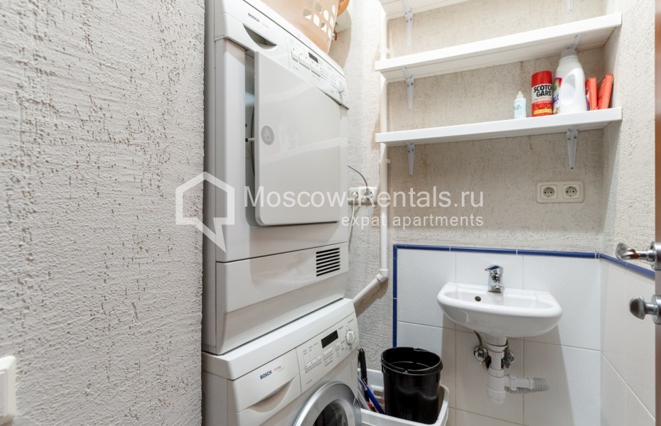 Photo #19 4-room (3 BR) apartment for <a href="http://moscow-rentals.ru/en/articles/long-term-rent" target="_blank">a long-term</a> rent
 in Russia, Moscow, Vorotnikovskyi lane, 4