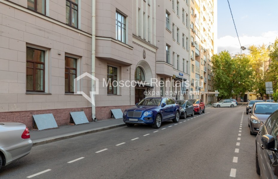 Photo #25 4-room (3 BR) apartment for <a href="http://moscow-rentals.ru/en/articles/long-term-rent" target="_blank">a long-term</a> rent
 in Russia, Moscow, Vorotnikovskyi lane, 4