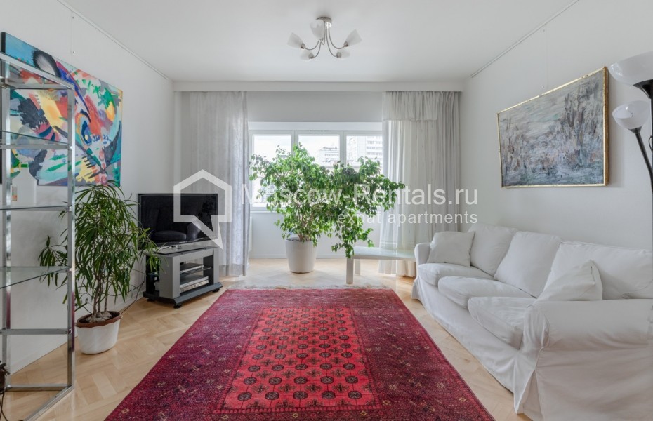 Photo #1 3-room (2 BR) apartment for <a href="http://moscow-rentals.ru/en/articles/long-term-rent" target="_blank">a long-term</a> rent
 in Russia, Moscow, M. Dmitrovka str, 24/2