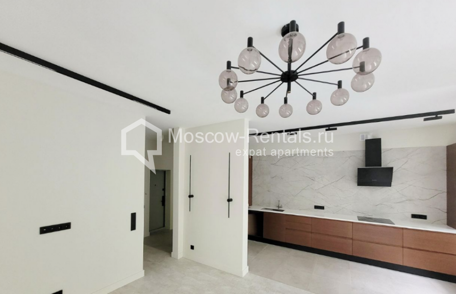 Photo #1 5-room (4 BR) apartment for <a href="http://moscow-rentals.ru/en/articles/long-term-rent" target="_blank">a long-term</a> rent
 in Russia, Moscow, B. Kharitonievskyi lane, 5-7С1
