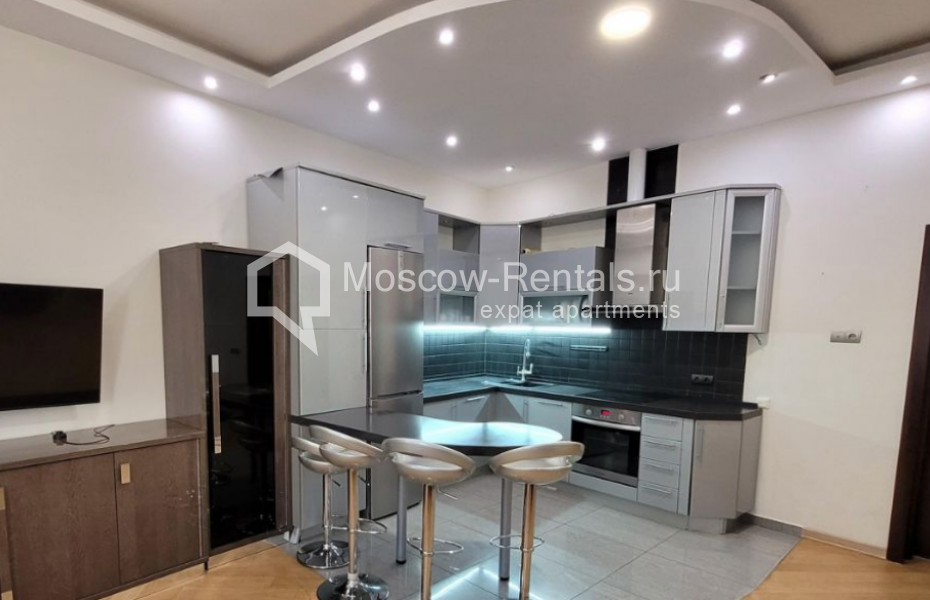 Photo #1 2-room (1 BR) apartment for <a href="http://moscow-rentals.ru/en/articles/long-term-rent" target="_blank">a long-term</a> rent
 in Russia, Moscow, Sretenka str, 9