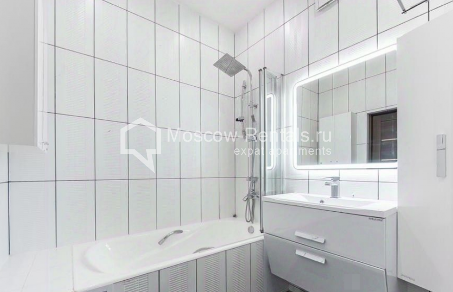 Photo #11 2-room (1 BR) apartment for <a href="http://moscow-rentals.ru/en/articles/long-term-rent" target="_blank">a long-term</a> rent
 in Russia, Moscow, Sretenka str, 9