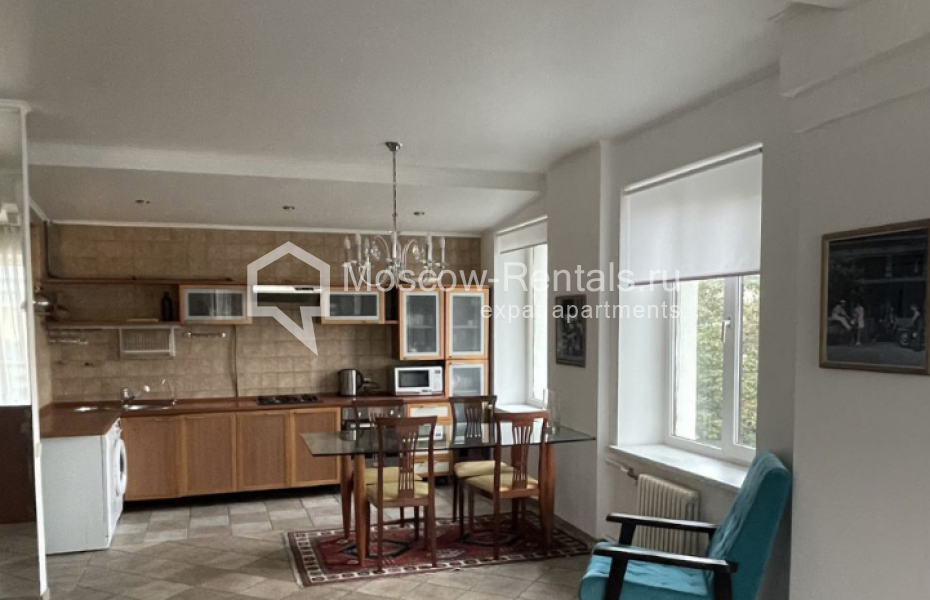 Photo #1 2-room (1 BR) apartment for <a href="http://moscow-rentals.ru/en/articles/long-term-rent" target="_blank">a long-term</a> rent
 in Russia, Moscow, B. Kozikhinsky lane, 19/6