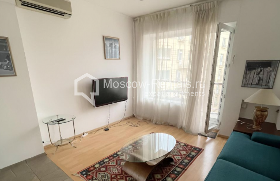 Photo #4 2-room (1 BR) apartment for <a href="http://moscow-rentals.ru/en/articles/long-term-rent" target="_blank">a long-term</a> rent
 in Russia, Moscow, B. Kozikhinsky lane, 19/6