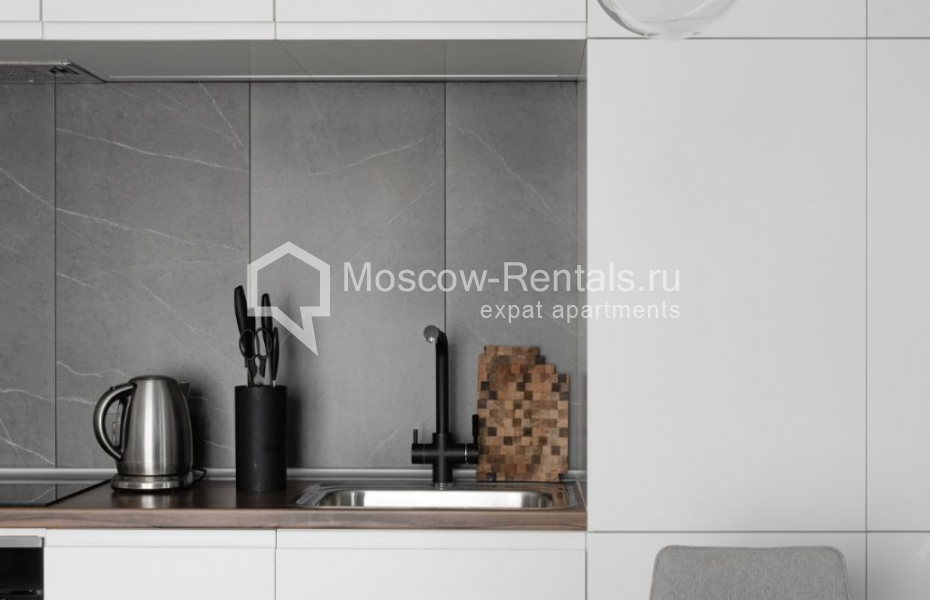 Photo #6 2-room (1 BR) apartment for <a href="http://moscow-rentals.ru/en/articles/long-term-rent" target="_blank">a long-term</a> rent
 in Russia, Moscow, B. Sadovaya str, 5к1