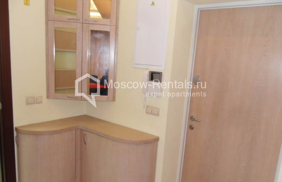Photo #13 2-room (1 BR) apartment for <a href="http://moscow-rentals.ru/en/articles/long-term-rent" target="_blank">a long-term</a> rent
 in Russia, Moscow, Novocheremushinskaya str, 60