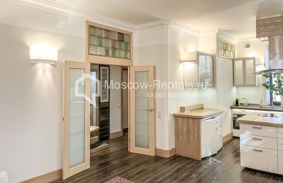 Photo #2 3-room (2 BR) apartment for <a href="http://moscow-rentals.ru/en/articles/long-term-rent" target="_blank">a long-term</a> rent
 in Russia, Moscow, Rozhdestvenskyi blv, 11