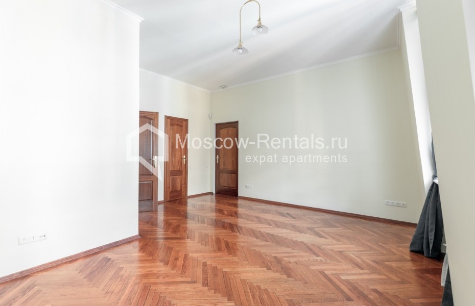 Photo #10 5-room (4 BR) apartment for <a href="http://moscow-rentals.ru/en/articles/long-term-rent" target="_blank">a long-term</a> rent
 in Russia, Moscow, B. Afanasievskyi lane, 41