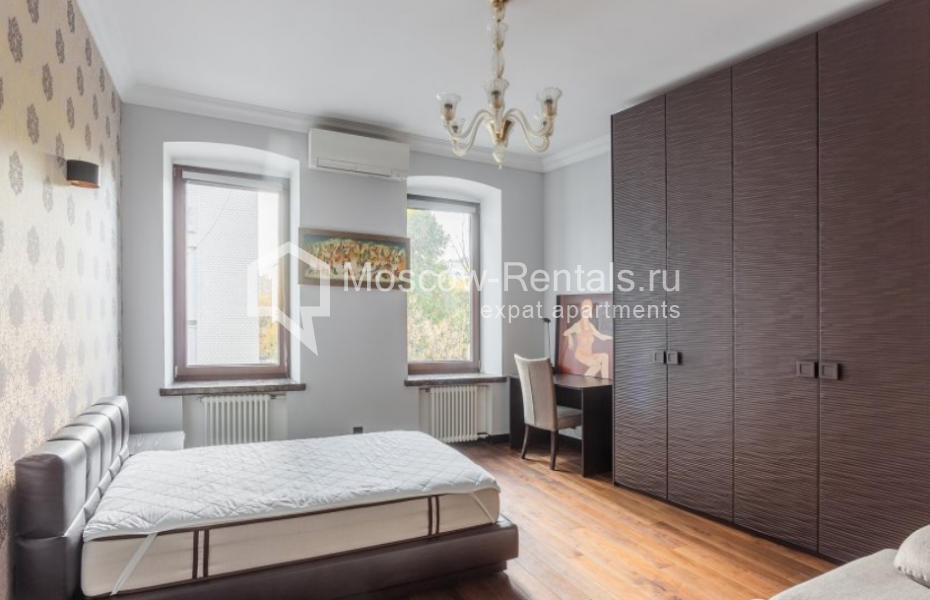 Photo #5 4-room (3 BR) apartment for <a href="http://moscow-rentals.ru/en/articles/long-term-rent" target="_blank">a long-term</a> rent
 in Russia, Moscow, M. Bronnaya str, 10С1