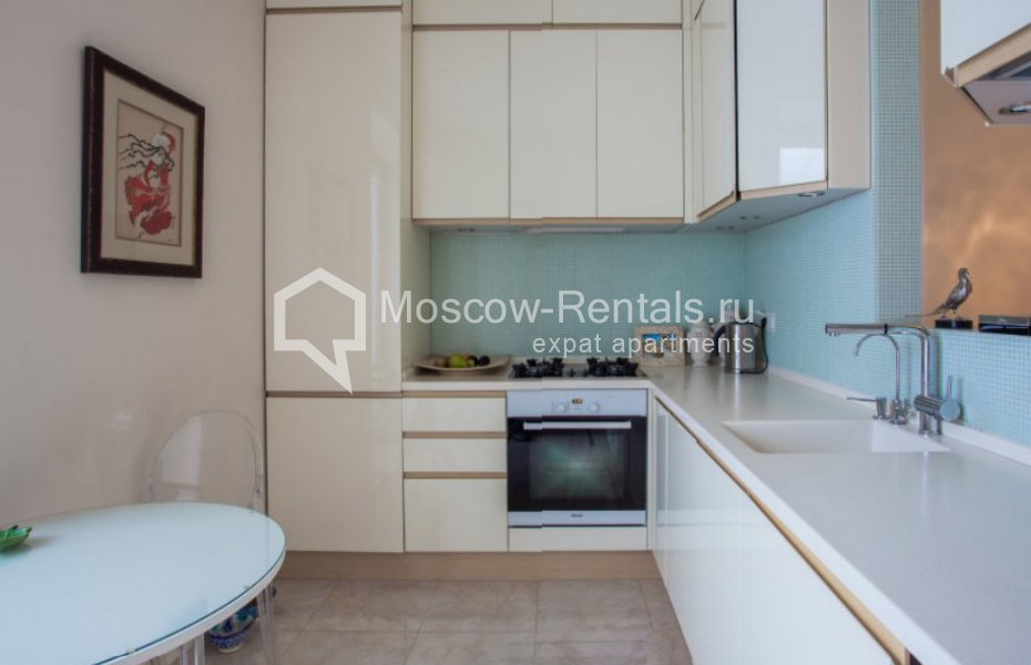 Photo #4 2-room (1 BR) apartment for <a href="http://moscow-rentals.ru/en/articles/long-term-rent" target="_blank">a long-term</a> rent
 in Russia, Moscow, M. Patriarshyi lane, 5С1