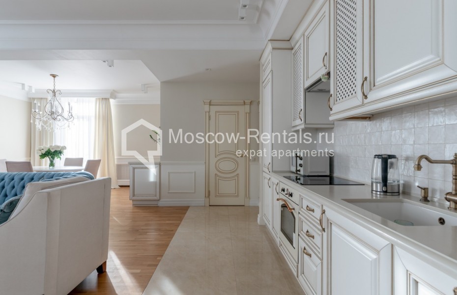 Photo #8 3-room (2 BR) apartment for <a href="http://moscow-rentals.ru/en/articles/long-term-rent" target="_blank">a long-term</a> rent
 in Russia, Moscow, Sadovaya-Kudrinskaya str, 7