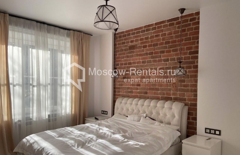 Photo #8 3-room (2 BR) apartment for <a href="http://moscow-rentals.ru/en/articles/long-term-rent" target="_blank">a long-term</a> rent
 in Russia, Moscow, B. Patriarshi lane, 8С1