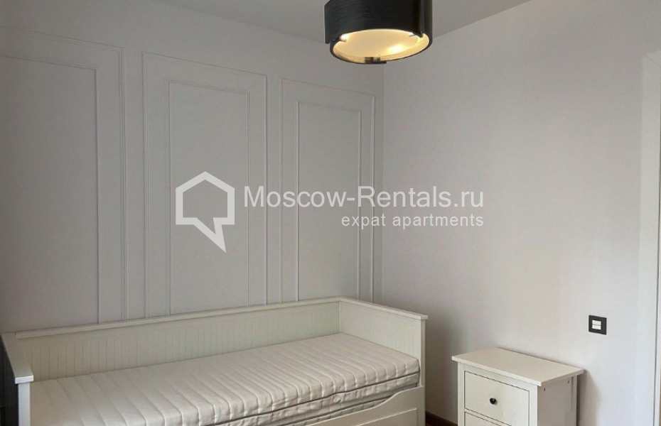 Photo #12 3-room (2 BR) apartment for <a href="http://moscow-rentals.ru/en/articles/long-term-rent" target="_blank">a long-term</a> rent
 in Russia, Moscow, B. Patriarshi lane, 8С1