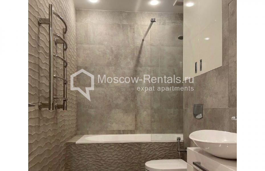 Photo #14 3-room (2 BR) apartment for <a href="http://moscow-rentals.ru/en/articles/long-term-rent" target="_blank">a long-term</a> rent
 in Russia, Moscow, B. Patriarshi lane, 8С1