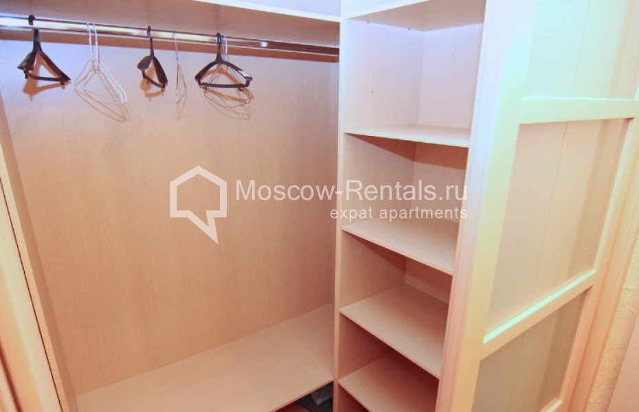 Photo #9 2-room (1 BR) apartment for <a href="http://moscow-rentals.ru/en/articles/long-term-rent" target="_blank">a long-term</a> rent
 in Russia, Moscow, Profsoyuznaya str, 91